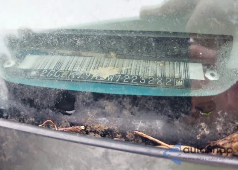 1998 Chevrolet K1500 Fleetside z USA, uszkodzony, nr VIN 2GCEK19R3W1223282